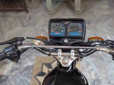 Honda CG 125 2025
