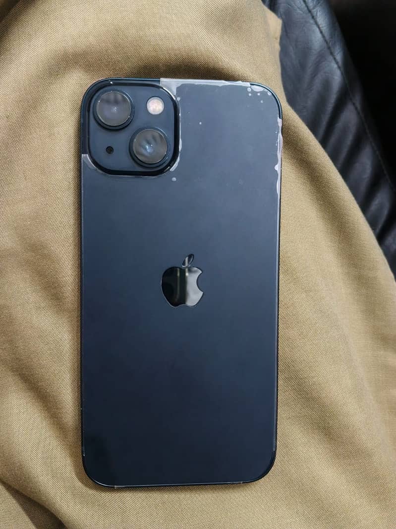 Apple iPhone 13 4