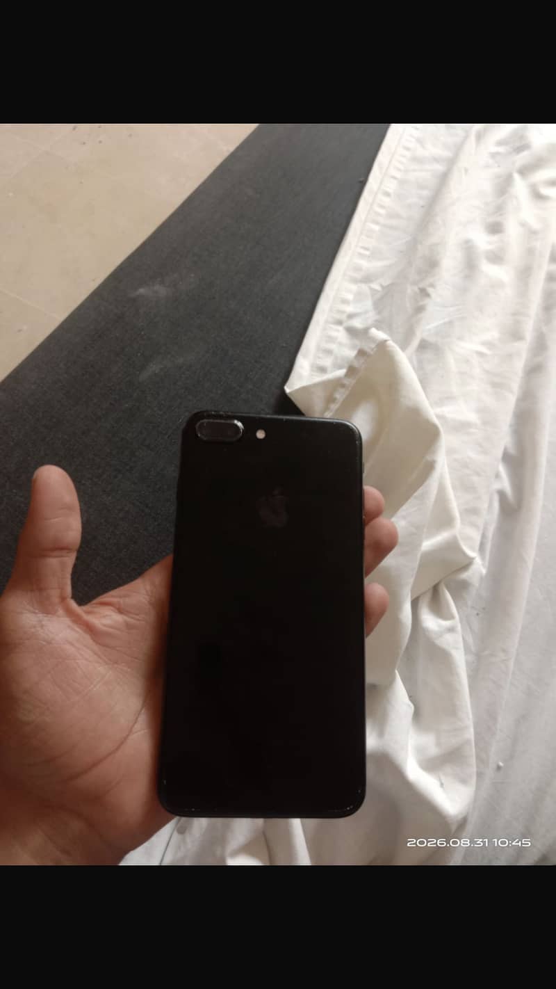 Apple iPhone 7 Plus 2