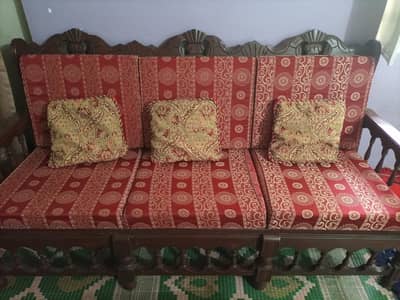 old sofa set with tables (Bari imam) location 03197323131 what's app