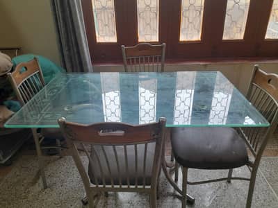 dinning  table and chairs  for  sale
