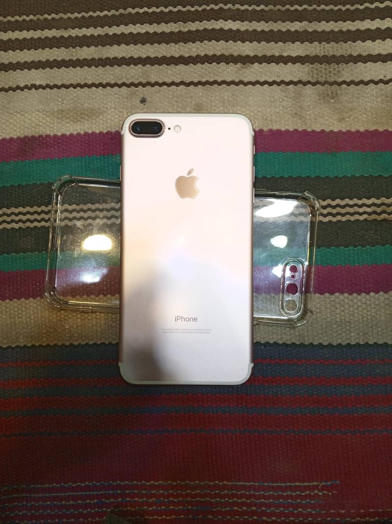 Apple iPhone 7 Plus 5