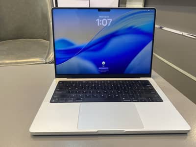 14 inch MacBook Pro M3-2023 8GB/512GB