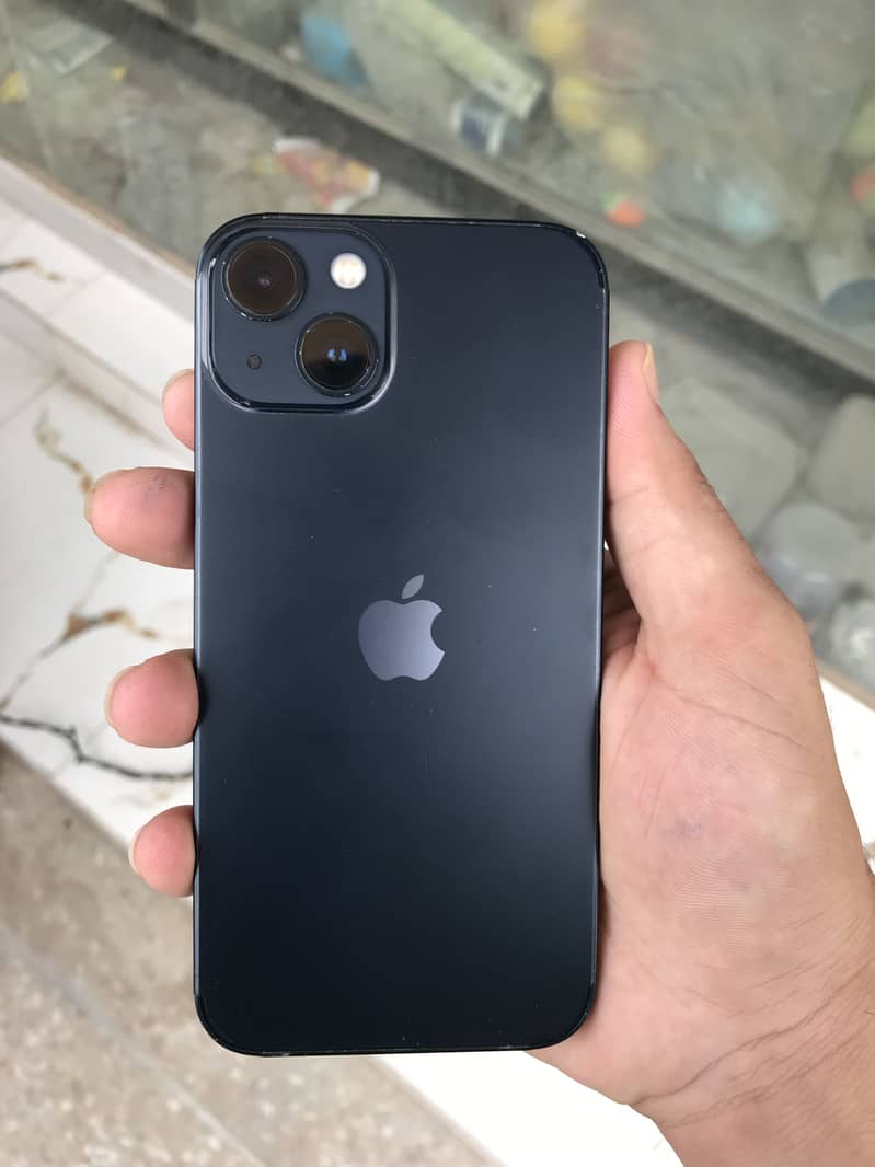 Apple iPhone 13 1