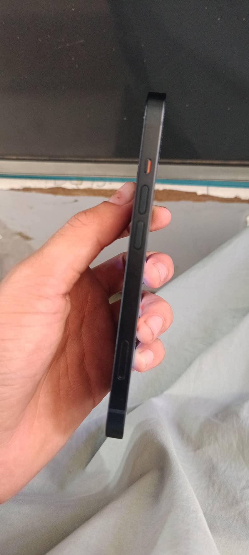 Apple iPhone 13 1