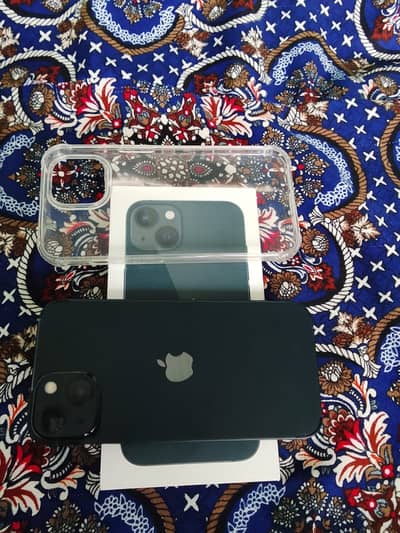 Apple iPhone 13
