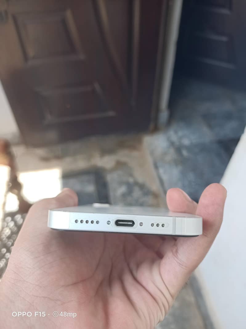 Apple iPhone 16e (Exchange+Sale) 3