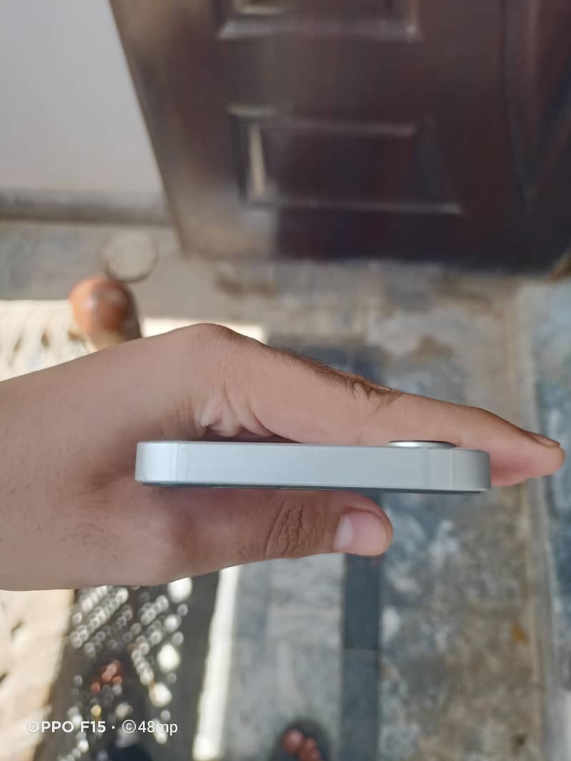 Apple iPhone 16e (Exchange+Sale) 6