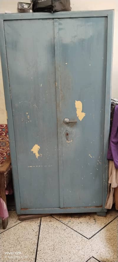 almari for sell &good condition