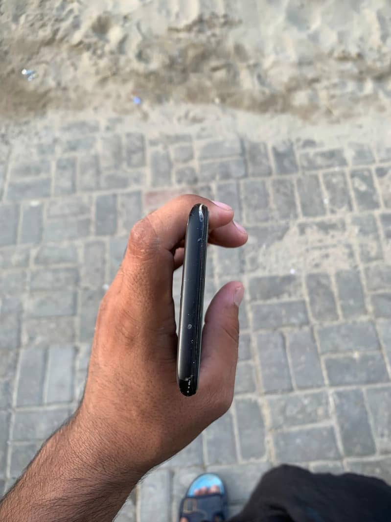 One Plus 6T 3