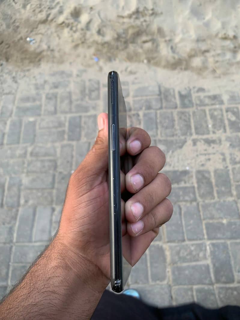 One Plus 6T 4