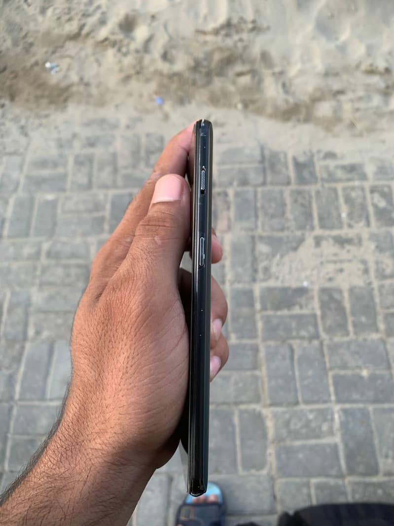 One Plus 6T 5