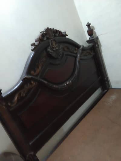 bed black color