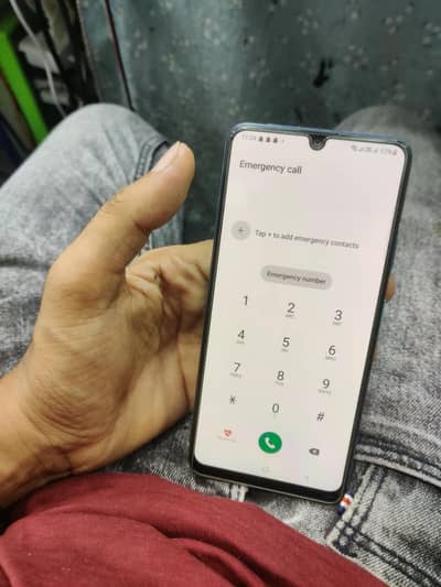 samsung a32 4gb 128gb back toti hay baki all ok hay no any one fault n