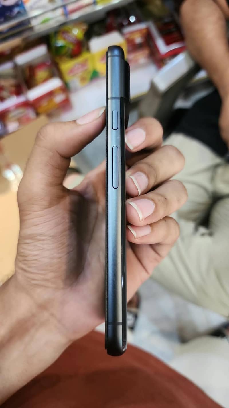 Google Pixel 8 3