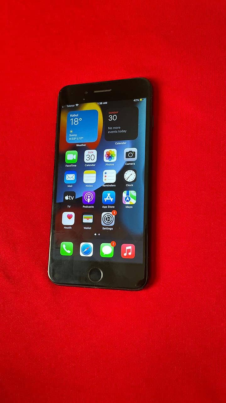Apple iPhone 7 Plus 1
