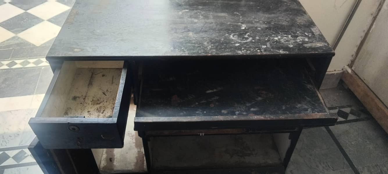 computer table Iron stand  Study Table 4