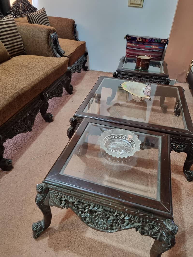 Chinoti Sofa 1