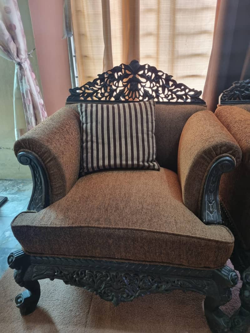 Chinoti Sofa 2