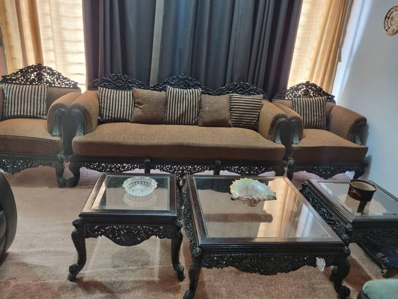 Chinoti Sofa 3
