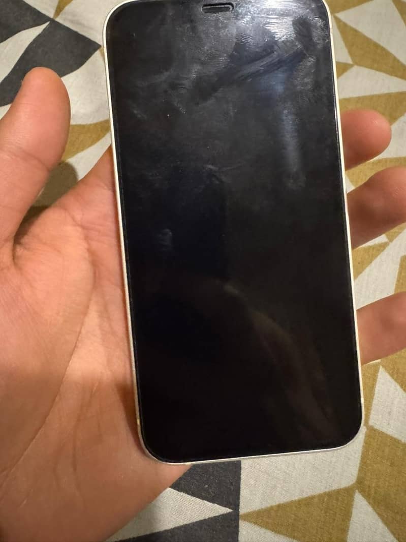 Apple iPhone 12 mini 6