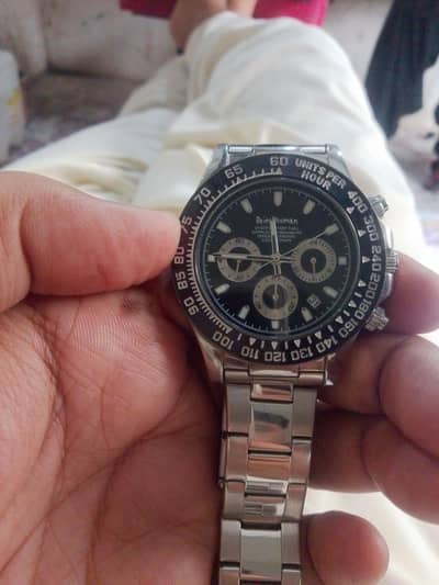 bilkul new watch he 10/10