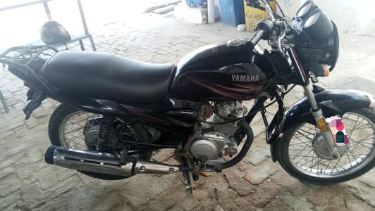 Yamaha YB 125Z2018 Model khoubsurat original Japan assembled bike