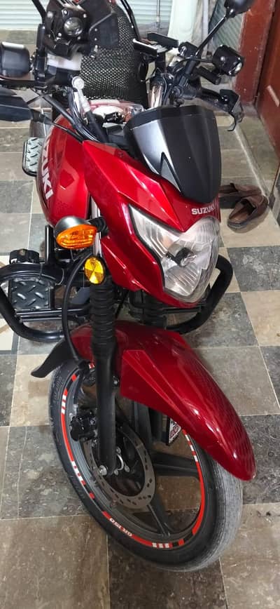 Suzuki Gr 150 Red & Black  Urgent For Sale