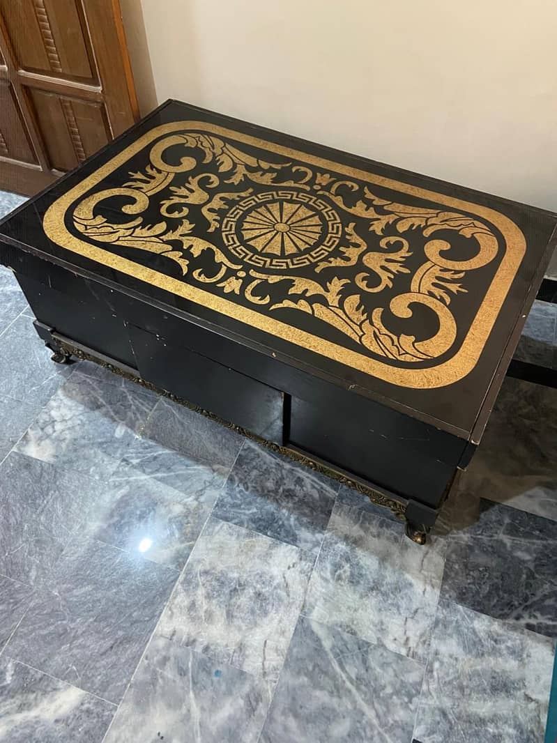 solid wood table condition good 15000 2