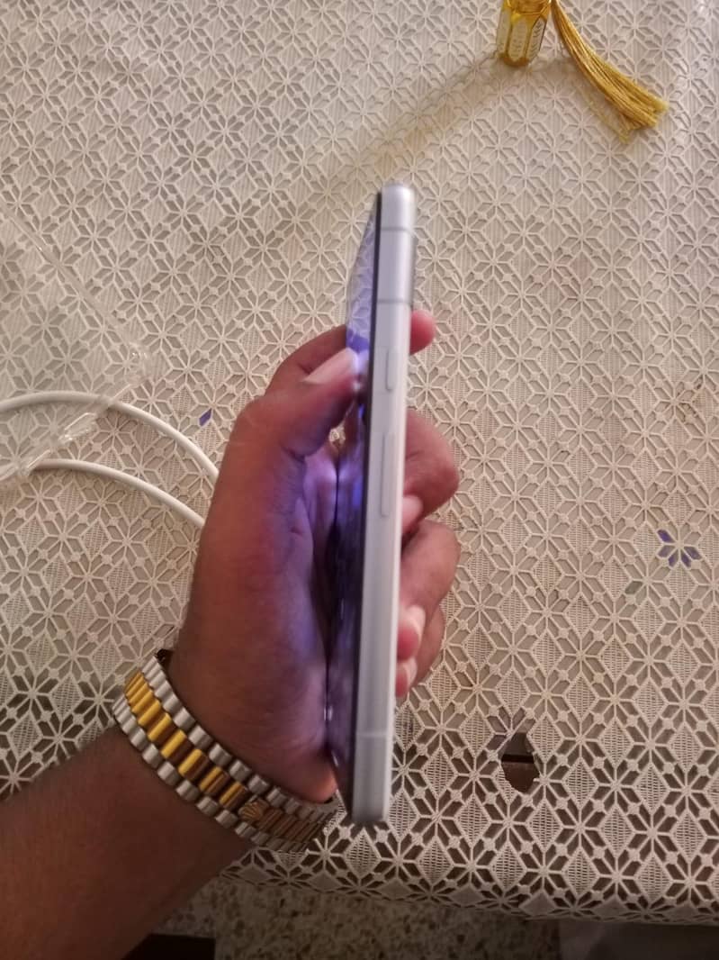 Google Pixel 7a 4