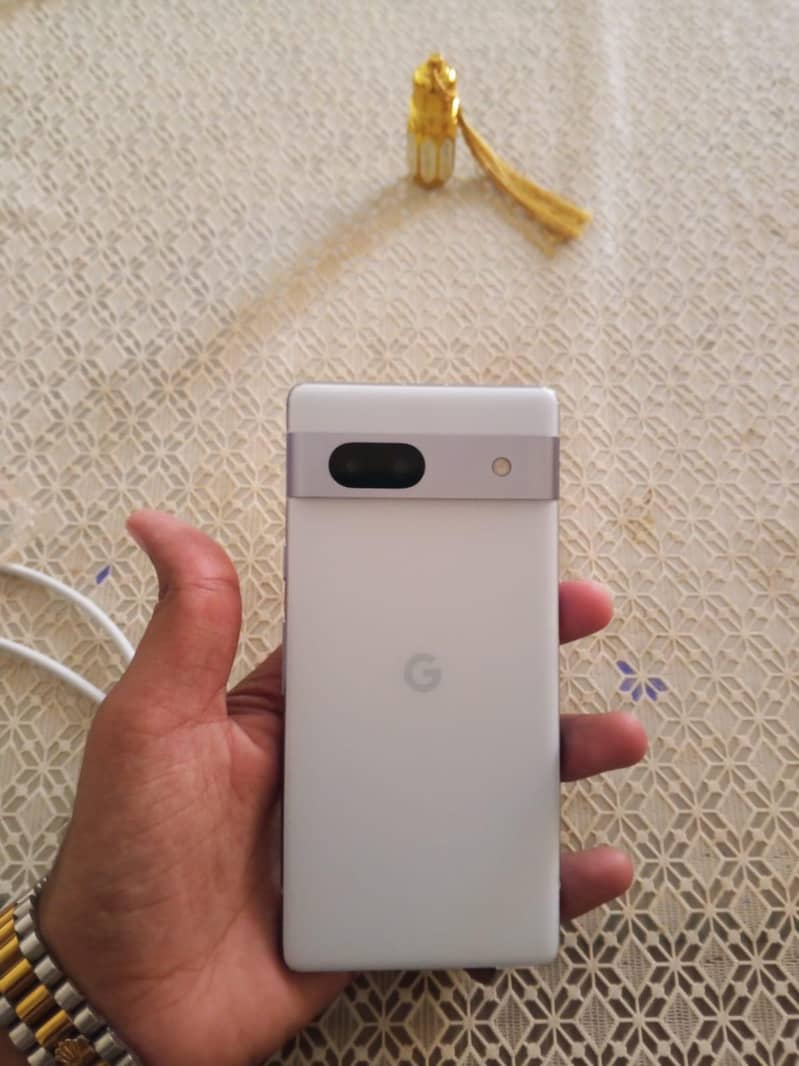 Google Pixel 7a 5