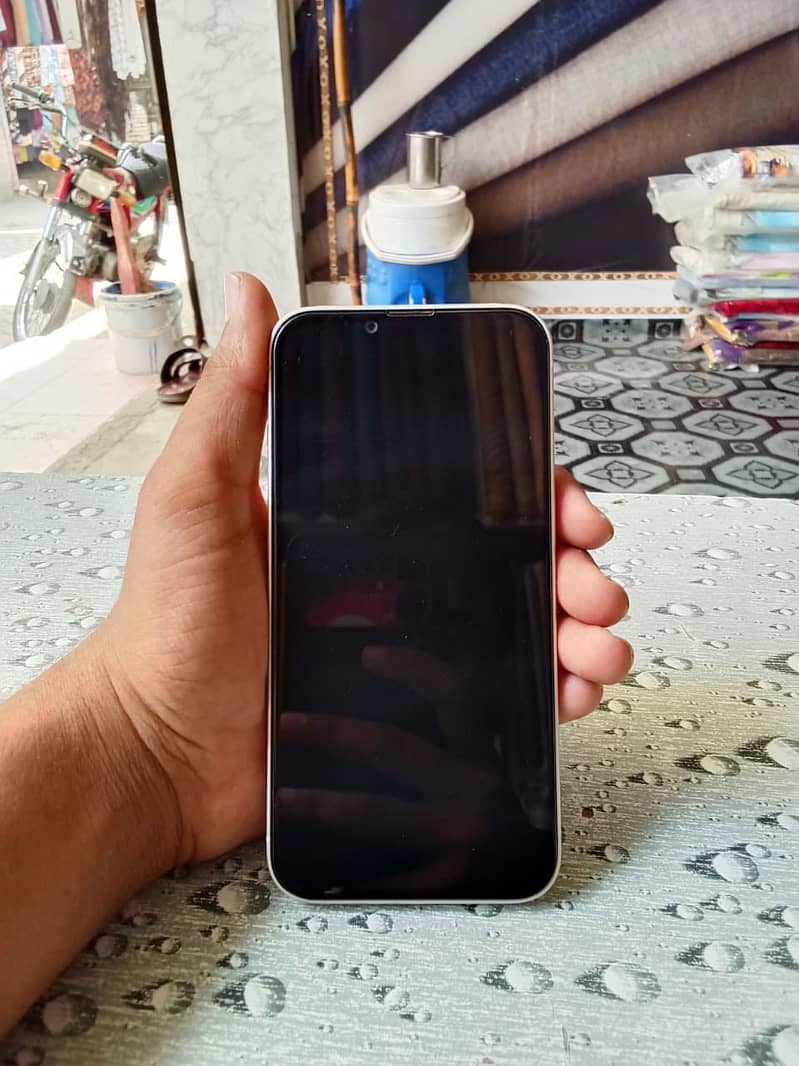 Apple iPhone 14 1