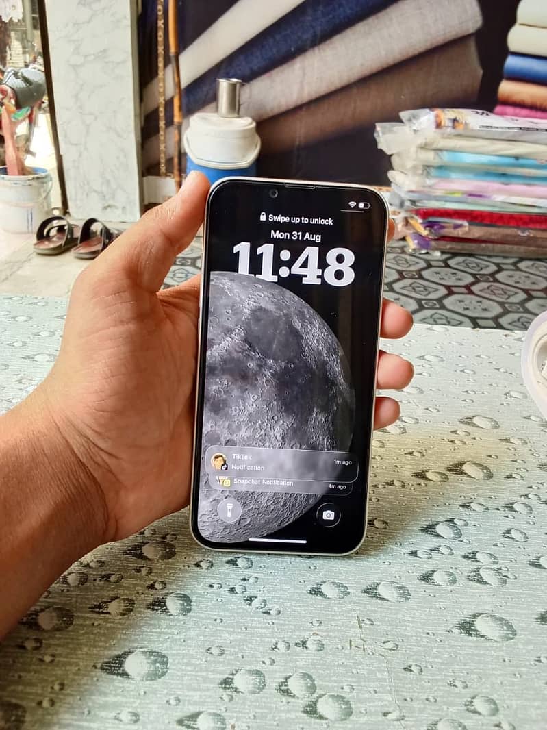 Apple iPhone 14 3