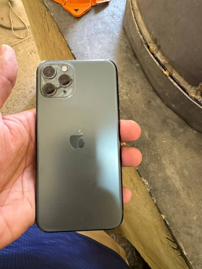 Apple iPhone 11 Pro 2