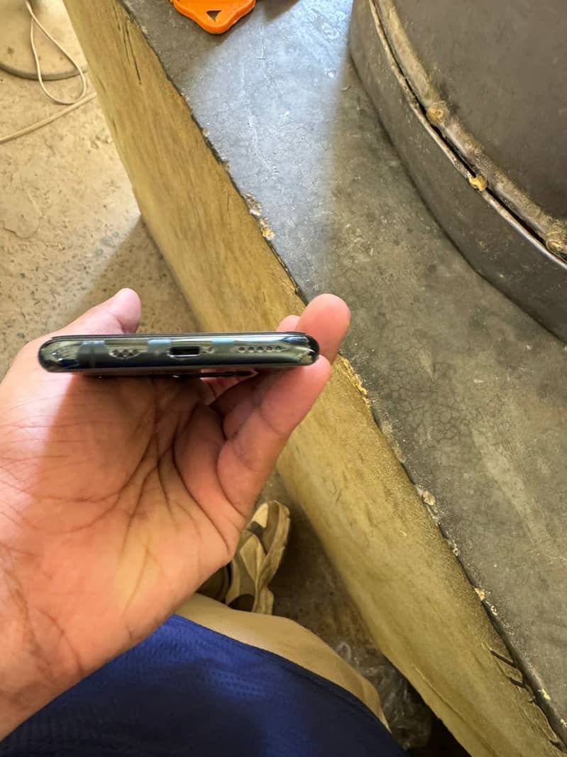 Apple iPhone 11 Pro 5