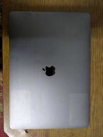 MacBook Pro 2019 (15.3 inches)
