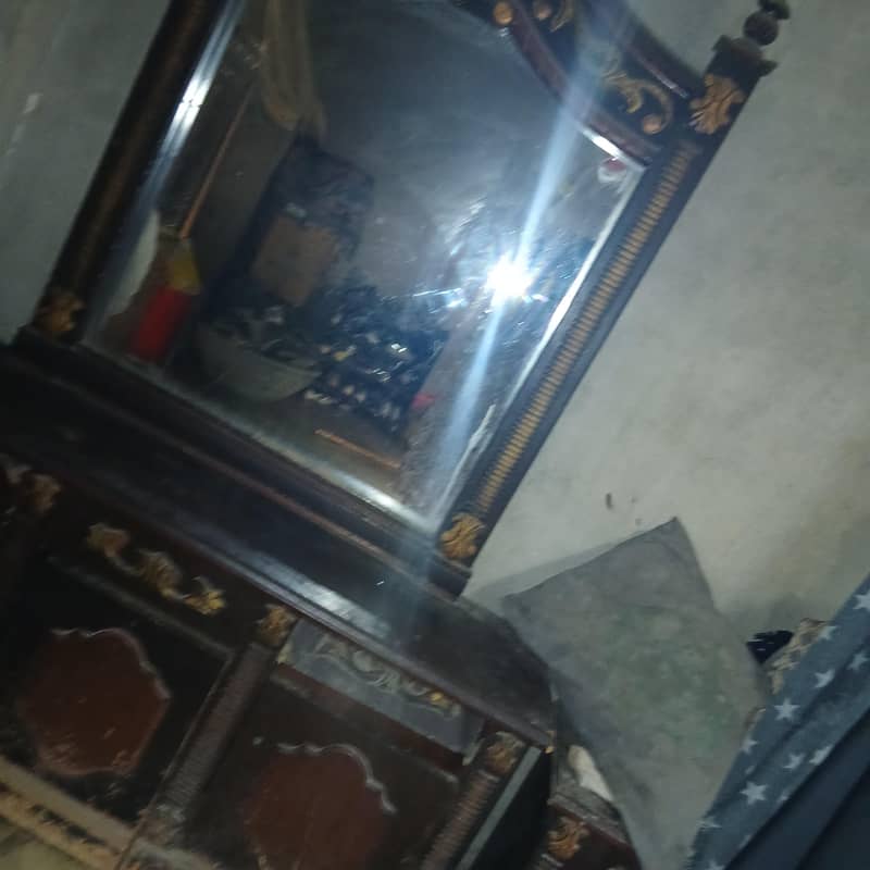 dressing table 2