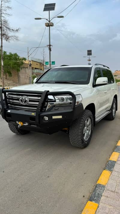 TOYOTA LAND CRUISER 4.5 2017 BULLET PROOF | B7+ ARMORED