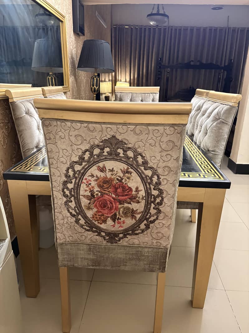 Dining table with 6 chairs 3