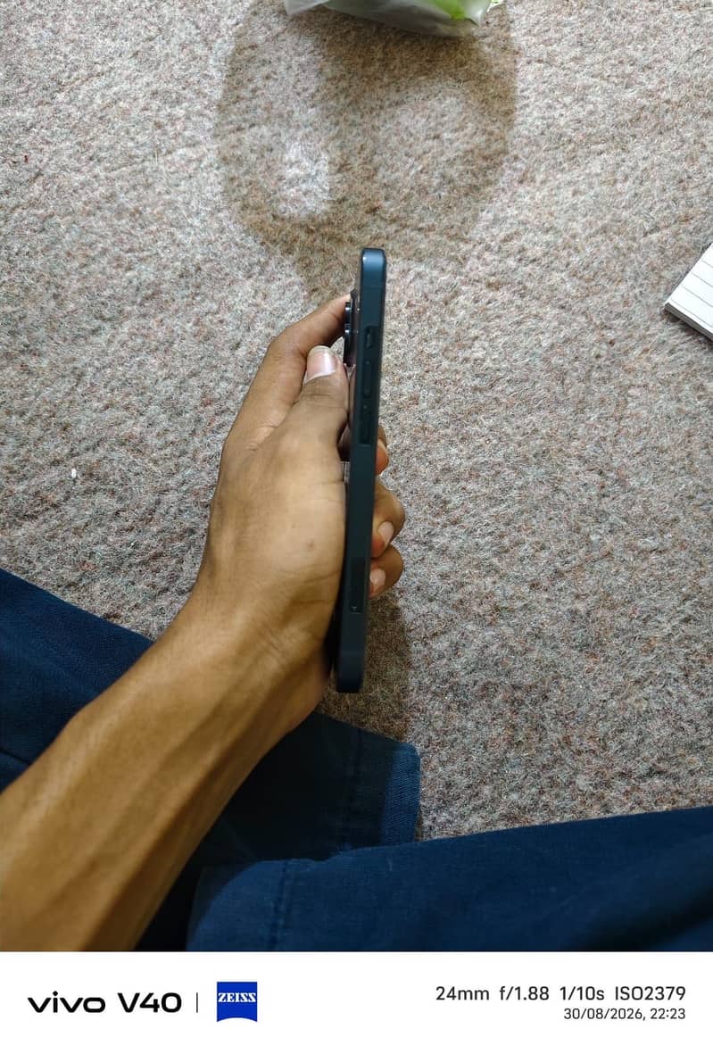 Apple iPhone 13 1