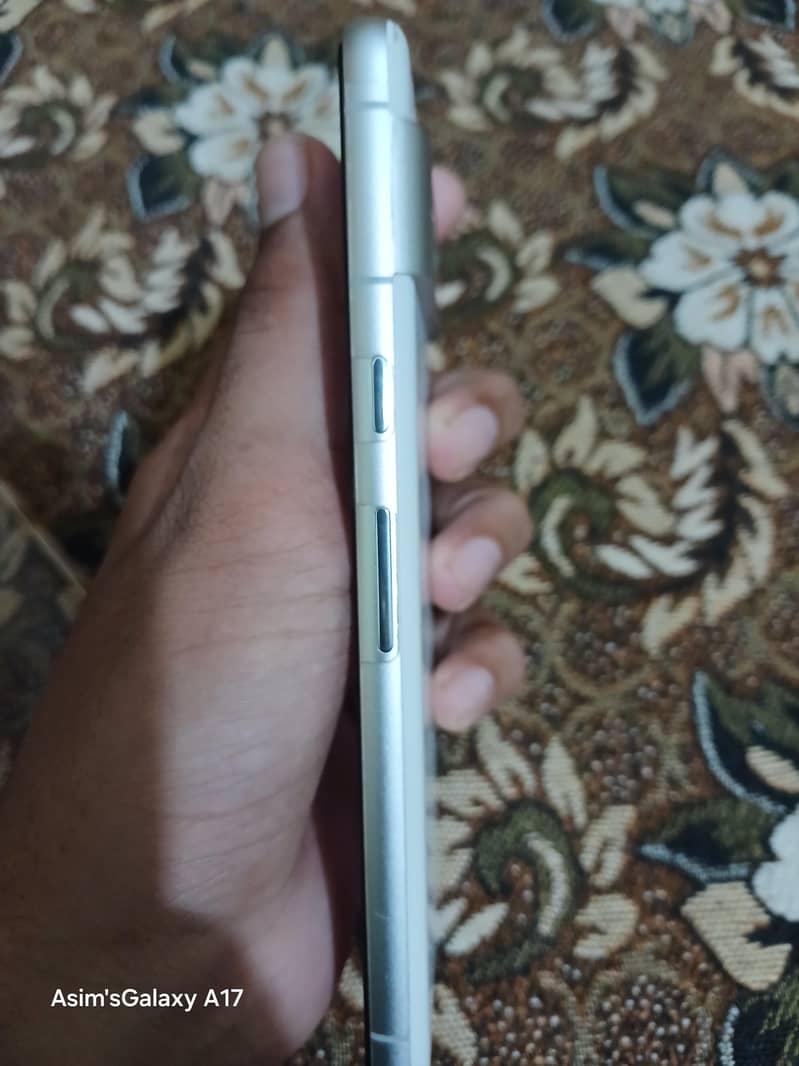 Google Pixel 7 3
