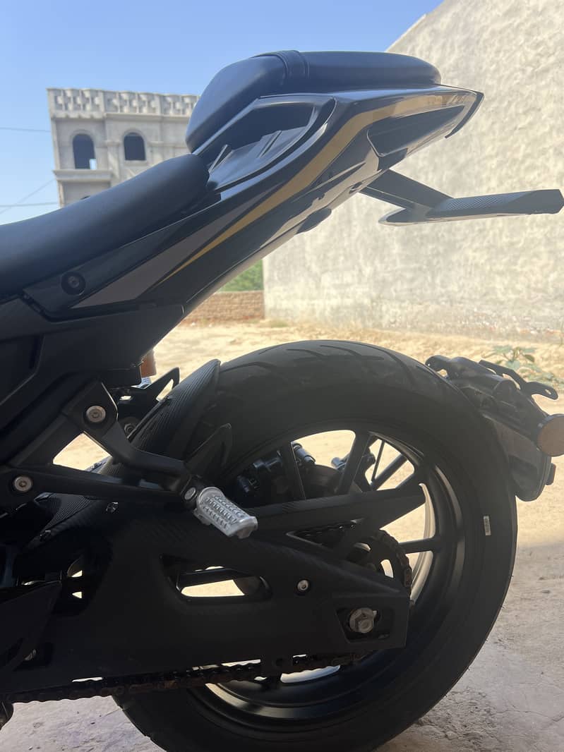 Ducati 400 cc 7