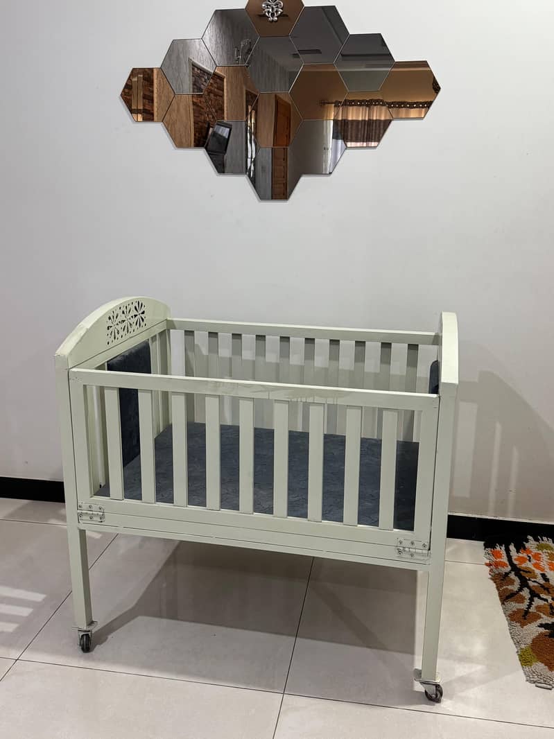 baby cot 0