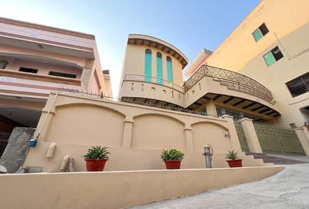 Investor rate 11 marla solid house available for sale in gulraiz housing scheme