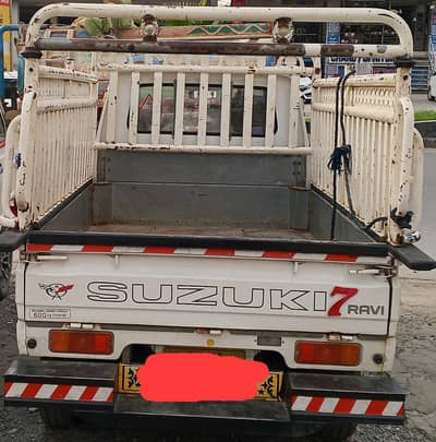Suzuki Ravi
