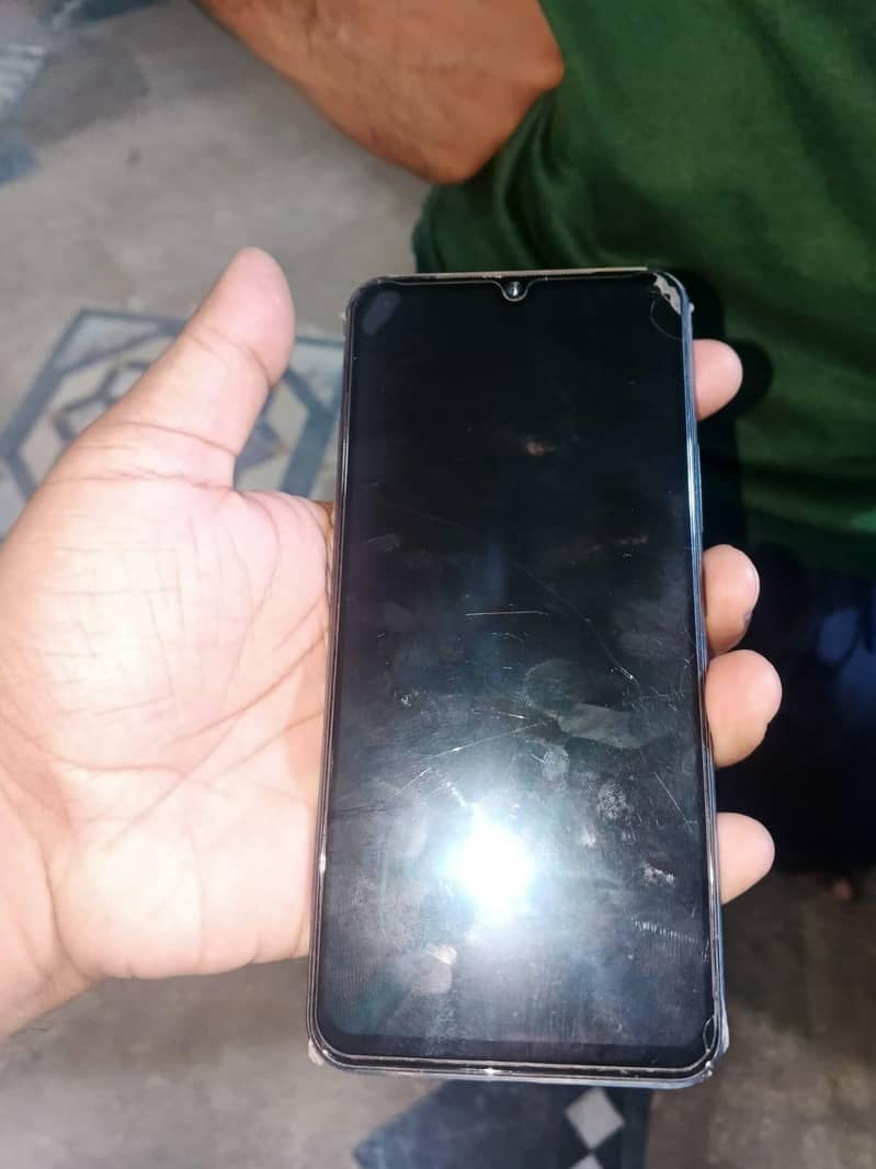 Vivo V21e 4