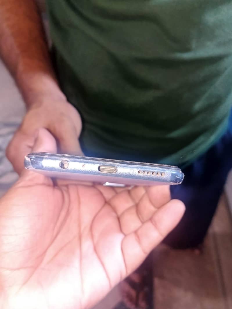 Vivo V21e 6