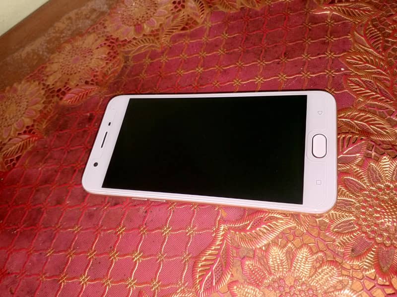 OPPO A57 0