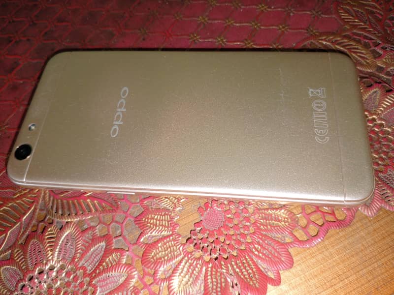 OPPO A57 7