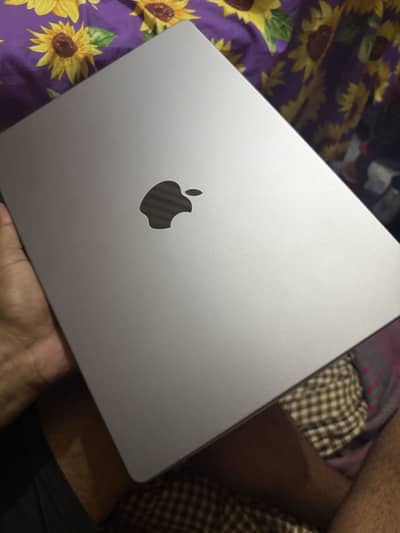 MacBook M2 Pro 512GB 14 Inch